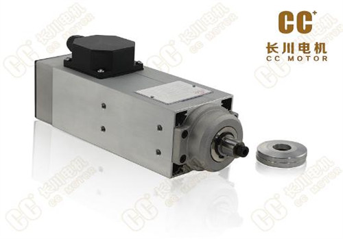 雙主軸帶排鉆包開料機加工家具有什么優(yōu)勢？