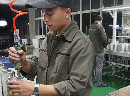 交流伺服電機的常見應用領域